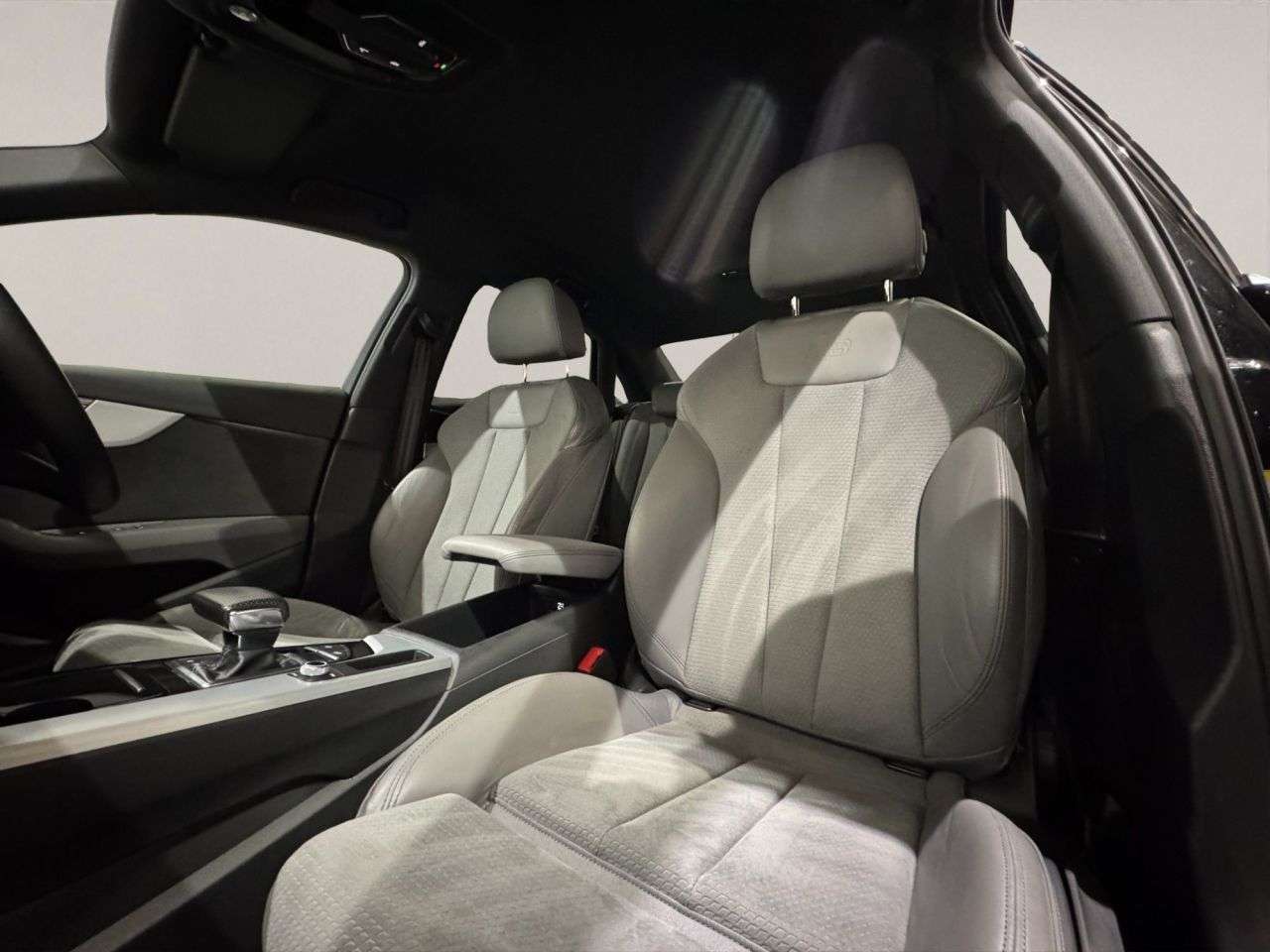 2023 AUDI A4 2023 AUDI A4