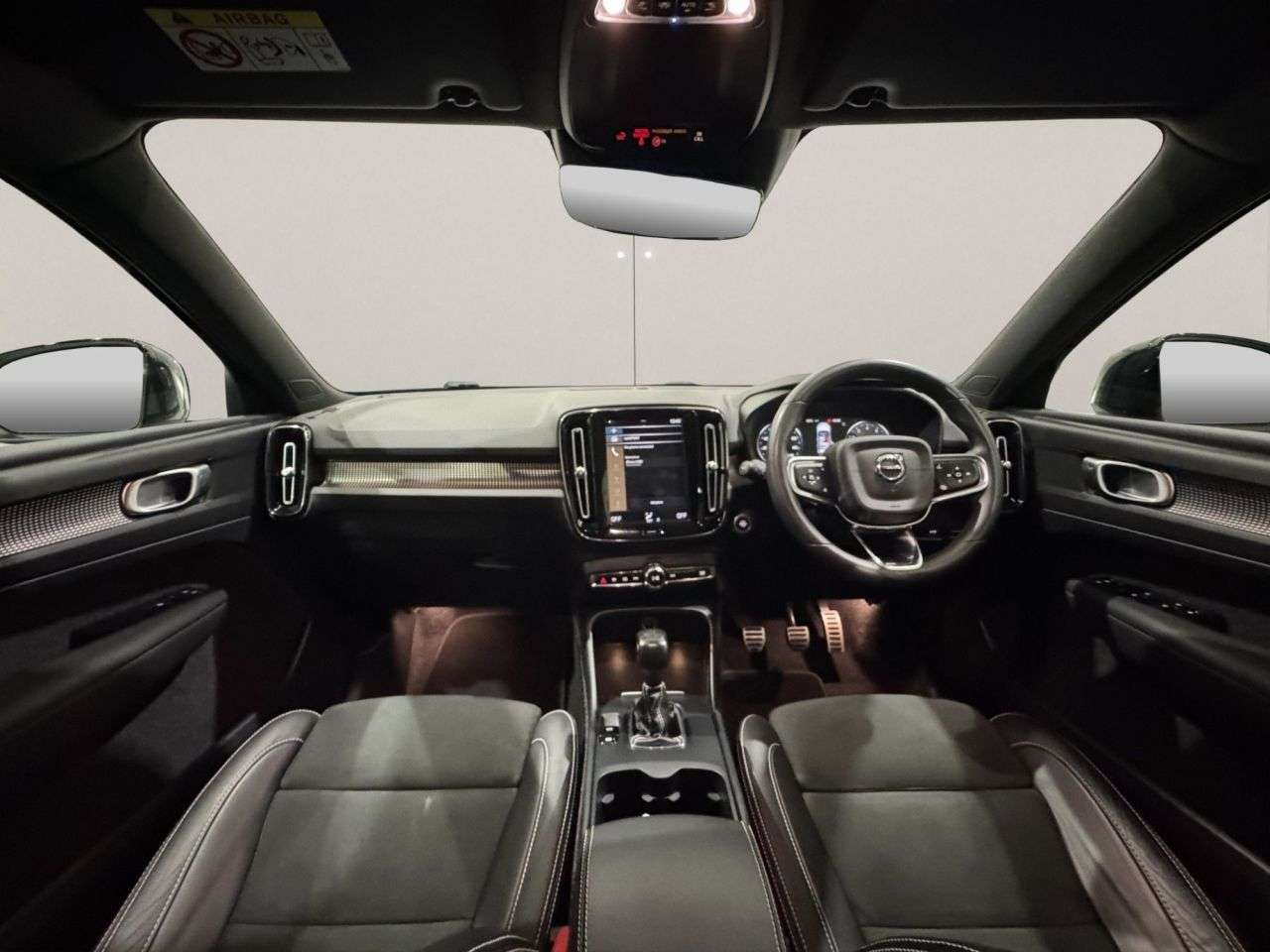 2021 VOLVO XC40 2021 VOLVO XC40