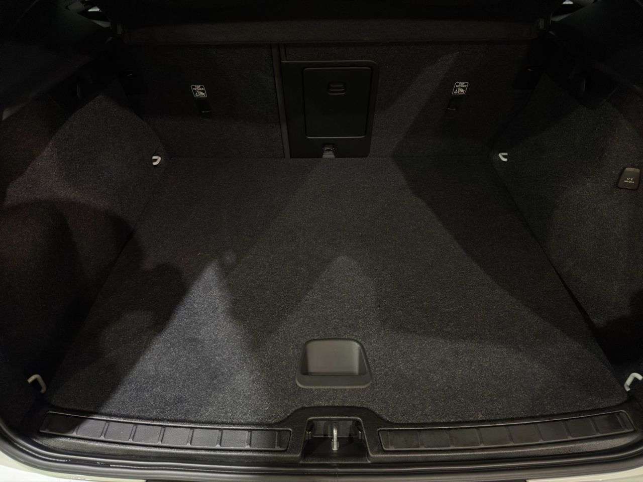 2021 VOLVO XC40 2021 VOLVO XC40