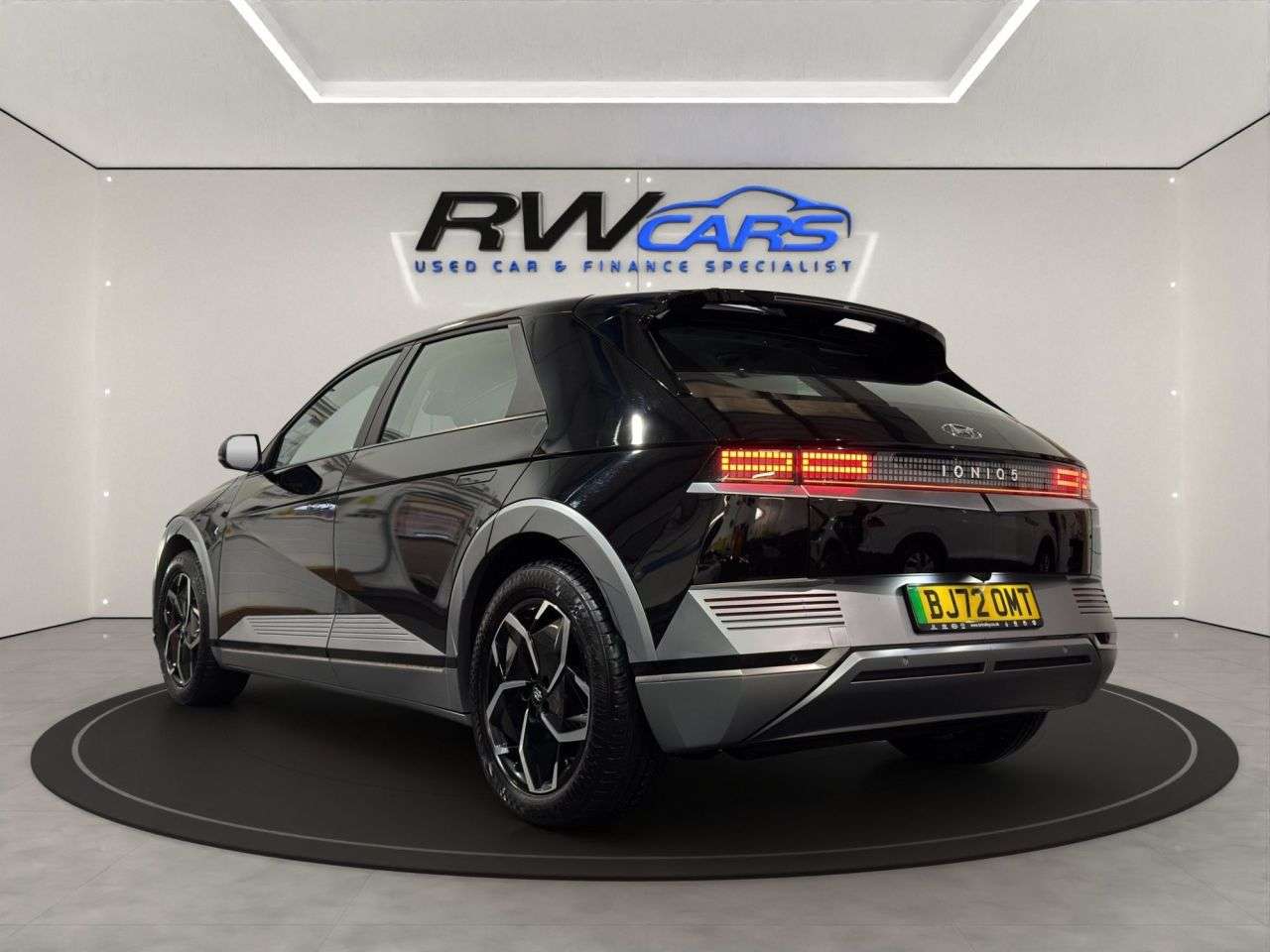 A 2022 HYUNDAI IONIQ 5 73kWh Premium Hatchback 5dr Electric Auto (217 ps) A 2022 HYUNDAI IONIQ 5 73kWh Premium Hatchback 5dr Electric Auto (217 ps)