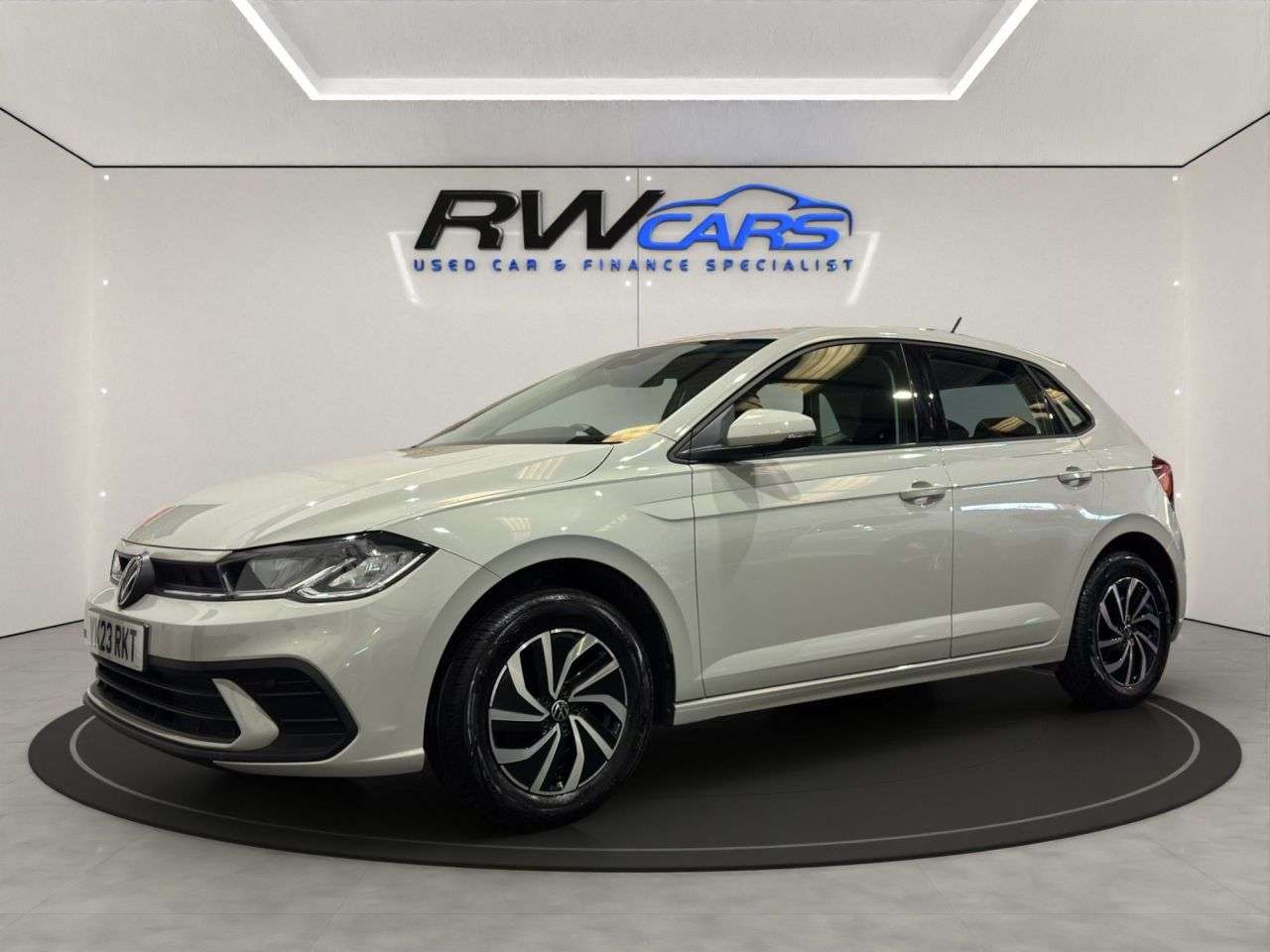 A 2023 VOLKSWAGEN POLO 1.0 EVO Life Hatchback 5dr Petrol Manual Euro 6 (s/s) (80 ps) A 2023 VOLKSWAGEN POLO 1.0 EVO Life Hatchback 5dr Petrol Manual Euro 6 (s/s) (80 ps)