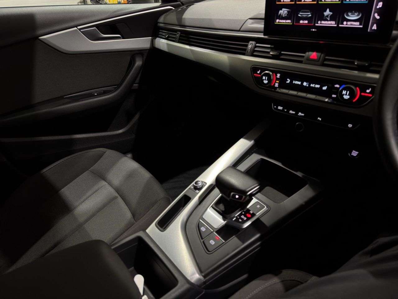 2022 AUDI A4 AVANT 2022 AUDI A4 AVANT