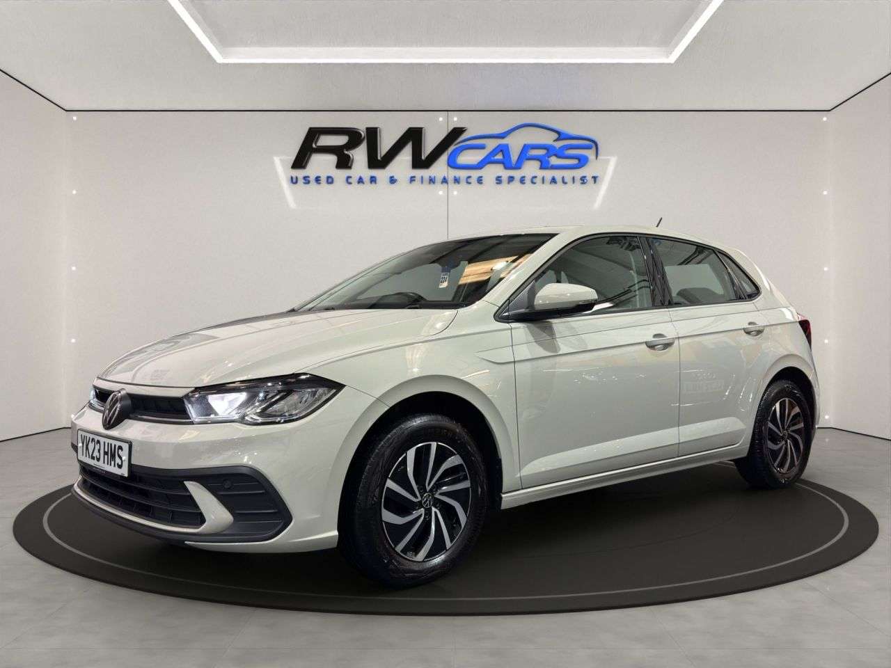 A 2023 VOLKSWAGEN POLO 1.0 EVO Life Hatchback 5dr Petrol Manual Euro 6 (s/s) (80 ps) A 2023 VOLKSWAGEN POLO 1.0 EVO Life Hatchback 5dr Petrol Manual Euro 6 (s/s) (80 ps)
