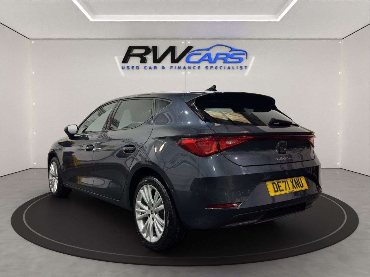 A 2021 SEAT LEON 1.0 TSI EVO SE Dynamic Hatchback 5dr Petrol Manual Euro 6 (s/s) (110 ps) A 2021 SEAT LEON 1.0 TSI EVO SE Dynamic Hatchback 5dr Petrol Manual Euro 6 (s/s) (110 ps)