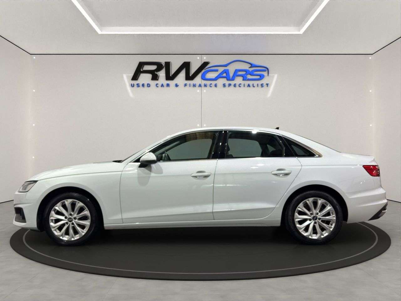 A 2022 AUDI A4 2.0 TFSI 35 Technik Saloon 4dr Petrol S Tronic Euro 6 (s/s) (150 ps) A 2022 AUDI A4 2.0 TFSI 35 Technik Saloon 4dr Petrol S Tronic Euro 6 (s/s) (150 ps)