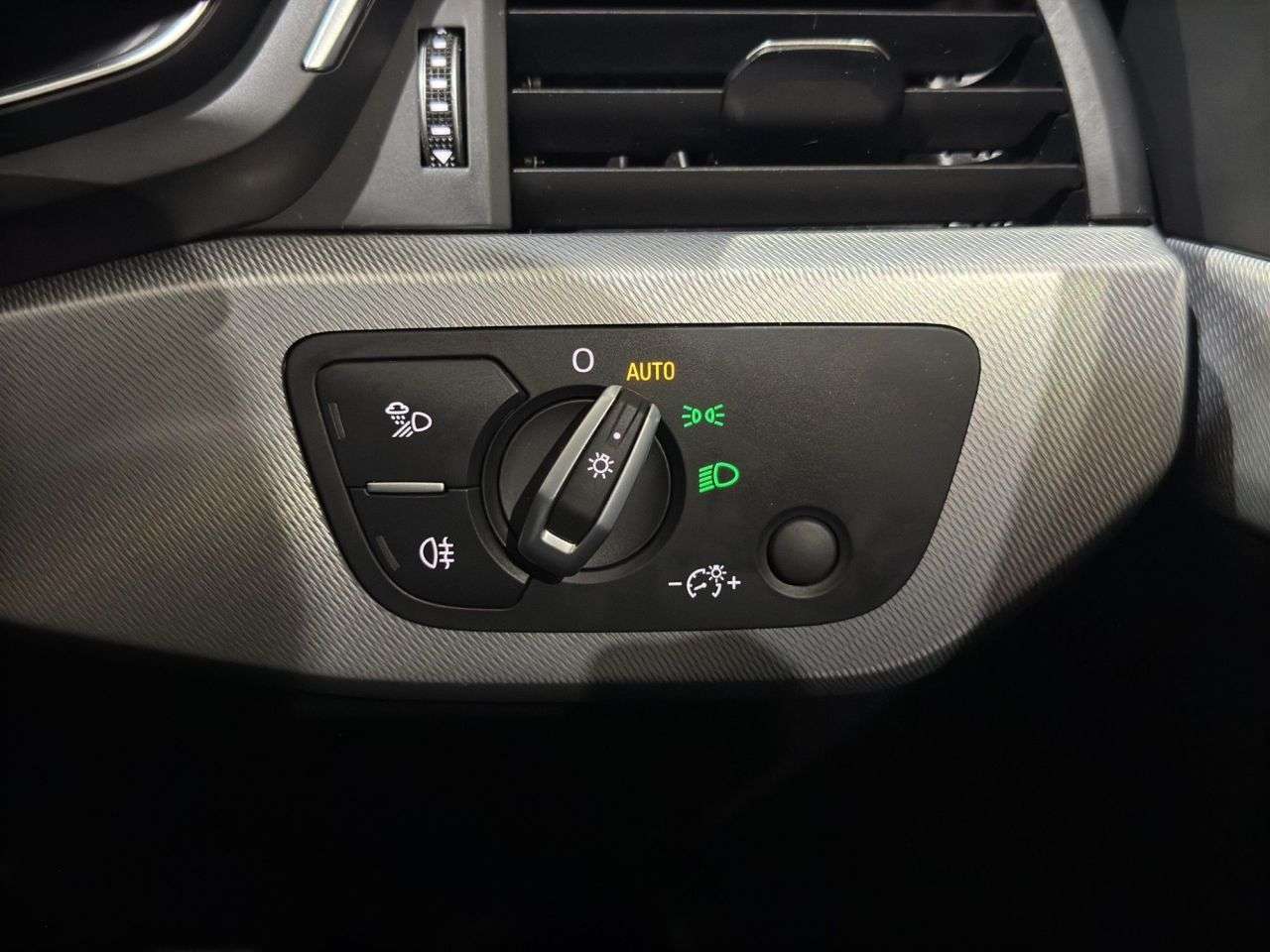 2022 AUDI A4 2022 AUDI A4