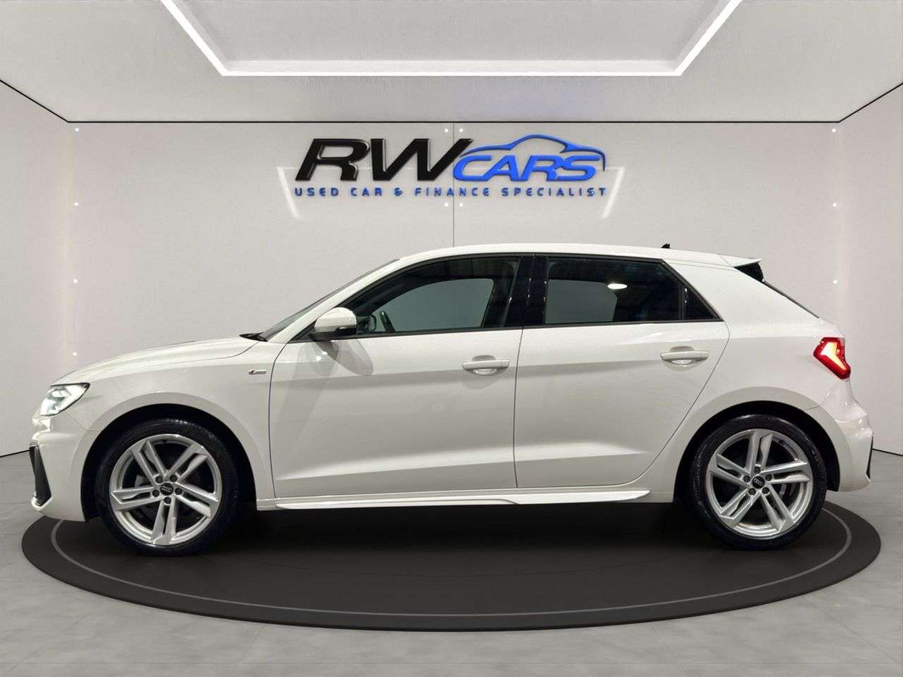 A 2022 AUDI A1 1.0 TFSI 25 S line Sportback 5dr Petrol S Tronic Euro 6 (s/s) (95 ps) A 2022 AUDI A1 1.0 TFSI 25 S line Sportback 5dr Petrol S Tronic Euro 6 (s/s) (95 ps)