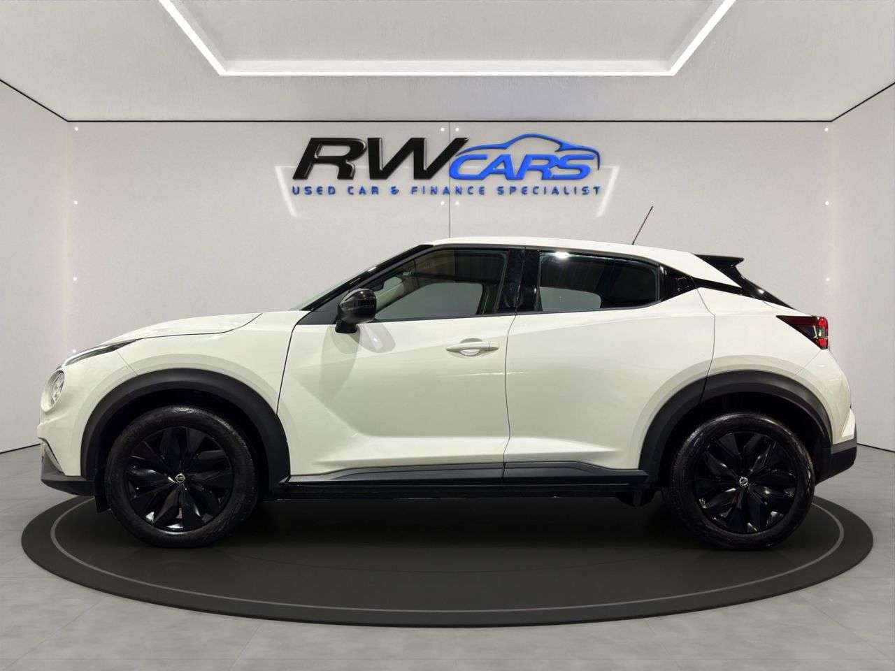 A 2021 NISSAN JUKE 1.0 DIG-T Acenta SUV 5dr Petrol Manual Euro 6 (s/s) (114 ps) A 2021 NISSAN JUKE 1.0 DIG-T Acenta SUV 5dr Petrol Manual Euro 6 (s/s) (114 ps)