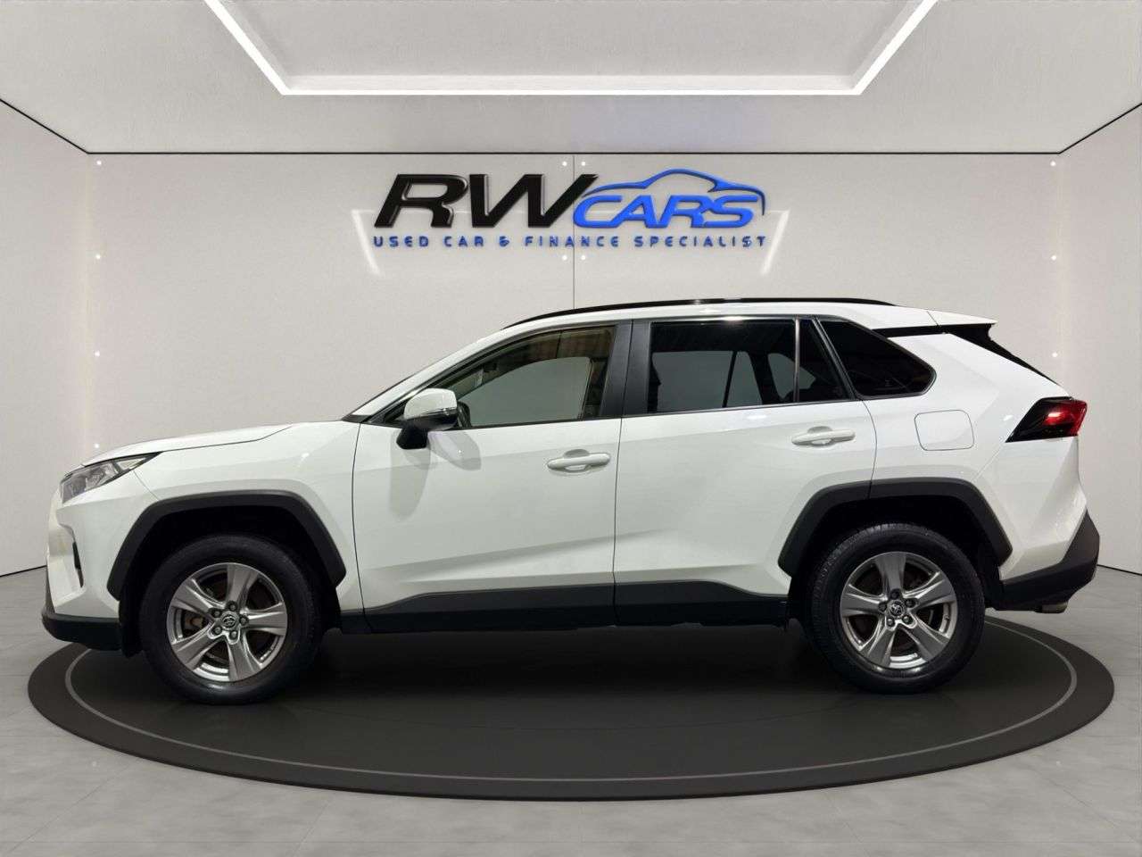 A 2022 TOYOTA RAV4 2.5 VVT-h GPF Icon SUV 5dr Petrol Hybrid CVT Euro 6 (s/s) (218 ps) A 2022 TOYOTA RAV4 2.5 VVT-h GPF Icon SUV 5dr Petrol Hybrid CVT Euro 6 (s/s) (218 ps)