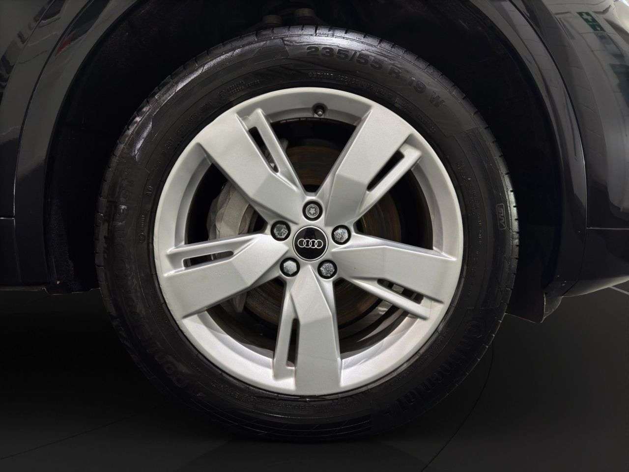 2021 AUDI Q5 2021 AUDI Q5