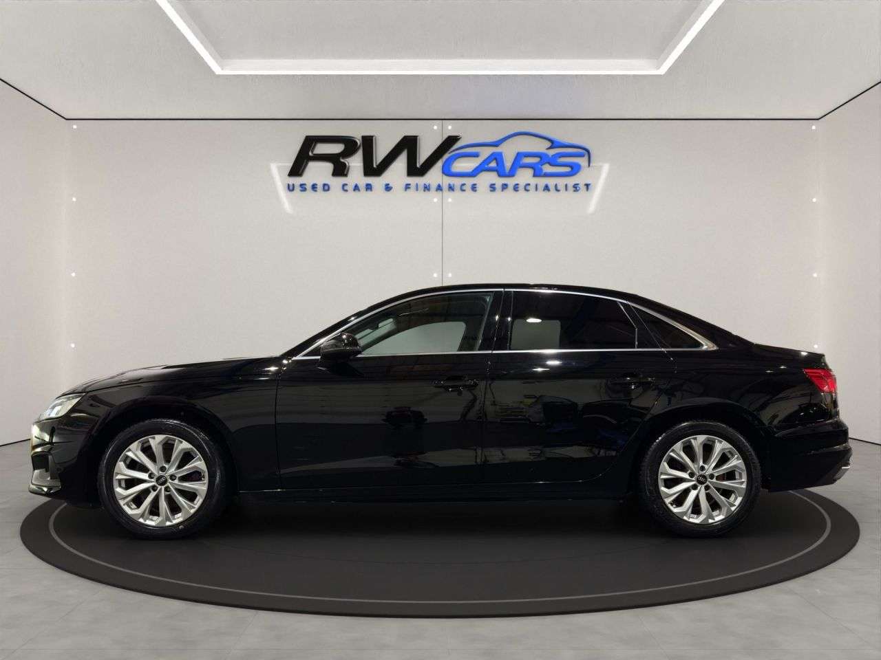 A 2022 AUDI A4 2.0 TFSI 35 Technik Saloon 4dr Petrol S Tronic Euro 6 (s/s) (150 ps) A 2022 AUDI A4 2.0 TFSI 35 Technik Saloon 4dr Petrol S Tronic Euro 6 (s/s) (150 ps)