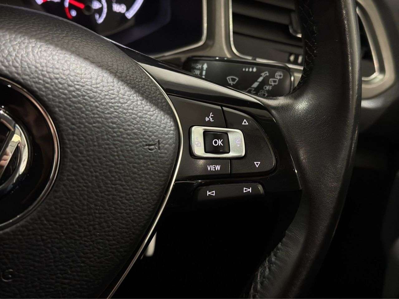 2020 VOLKSWAGEN T-ROC 2020 VOLKSWAGEN T-ROC