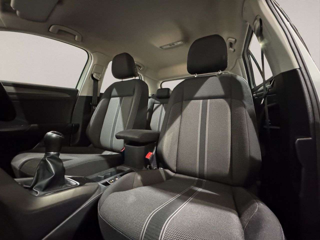 2020 VOLKSWAGEN T-ROC 2020 VOLKSWAGEN T-ROC