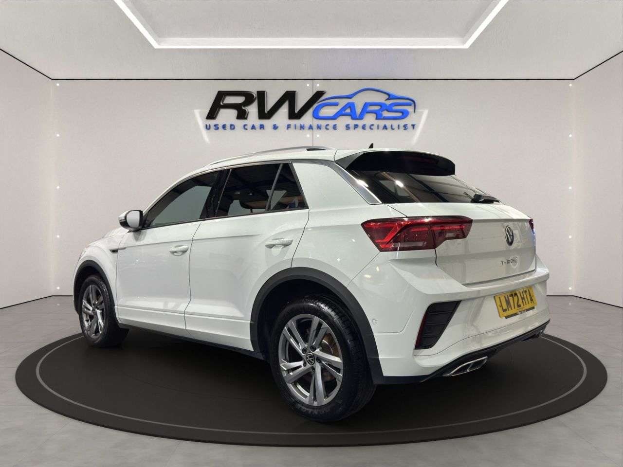 A 2022 VOLKSWAGEN T-ROC 1.5 TSI R-Line SUV 5dr Petrol DSG Euro 6 (s/s) (150 ps) A 2022 VOLKSWAGEN T-ROC 1.5 TSI R-Line SUV 5dr Petrol DSG Euro 6 (s/s) (150 ps)