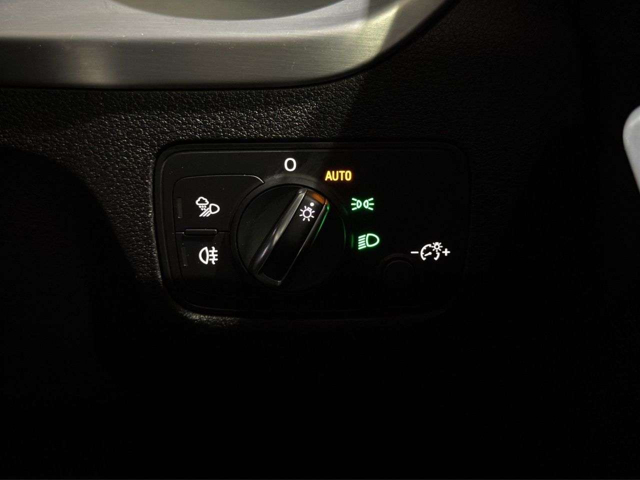 2020 AUDI Q2 2020 AUDI Q2