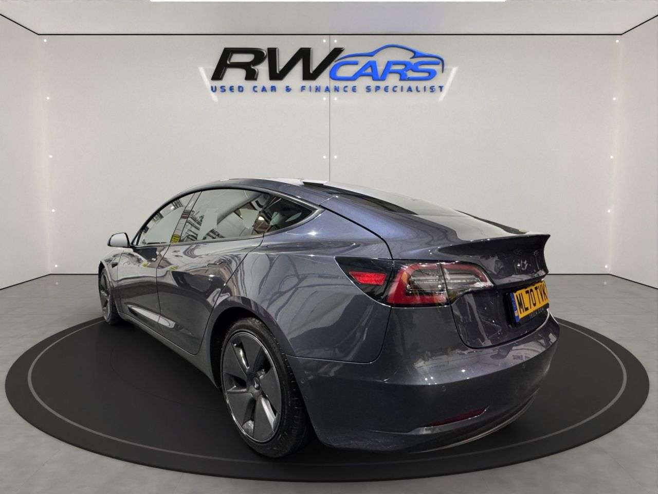 A 2020 TESLA MODEL 3 Standard Range Plus Saloon 4dr Electric Auto RWD (241 bhp) A 2020 TESLA MODEL 3 Standard Range Plus Saloon 4dr Electric Auto RWD (241 bhp)