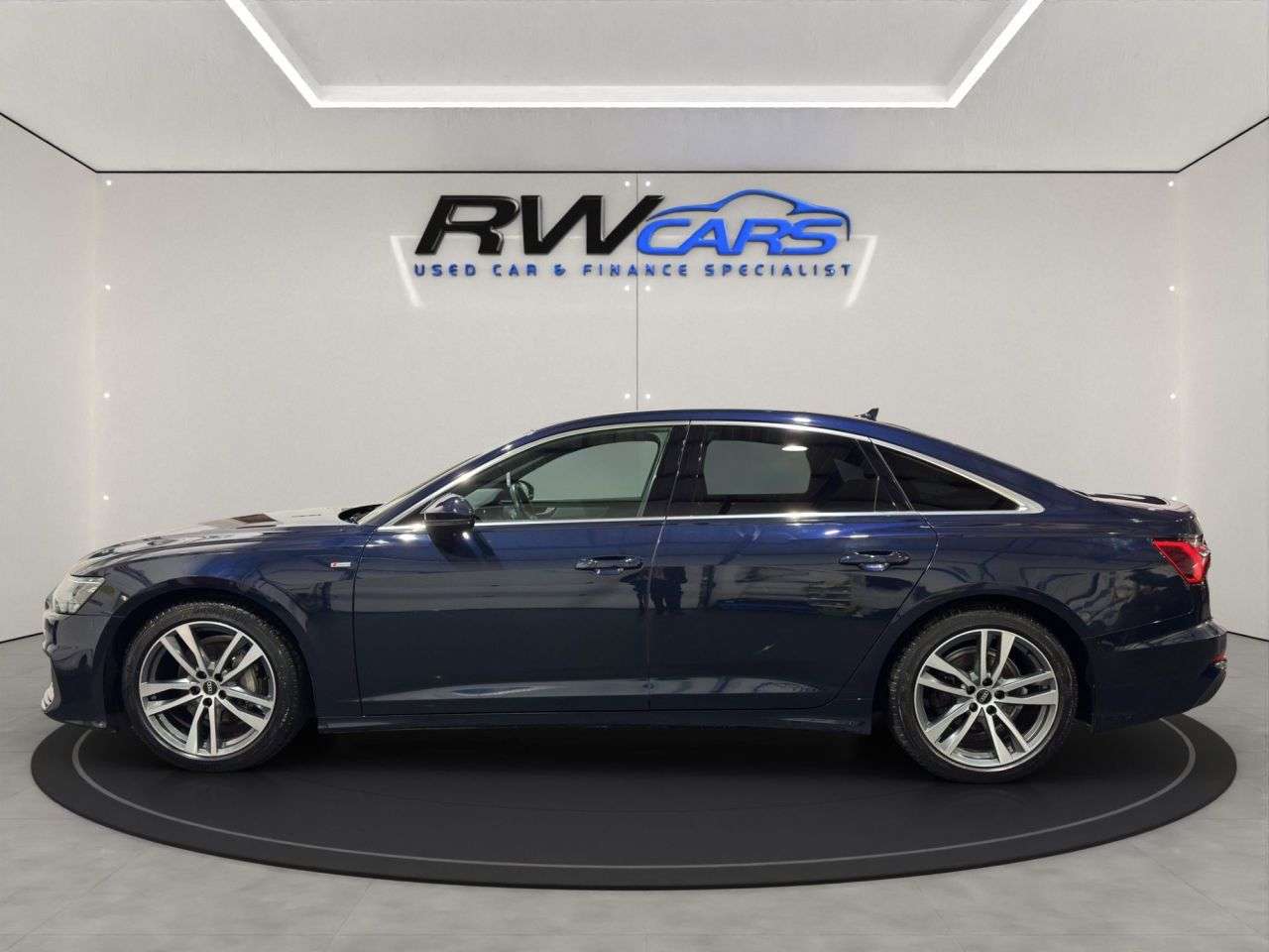A 2022 AUDI A6 SALOON 2.0 TFSI 40 S line Saloon 4dr Petrol S Tronic Euro 6 (s/s) (204 ps) A 2022 AUDI A6 SALOON 2.0 TFSI 40 S line Saloon 4dr Petrol S Tronic Euro 6 (s/s) (204 ps)