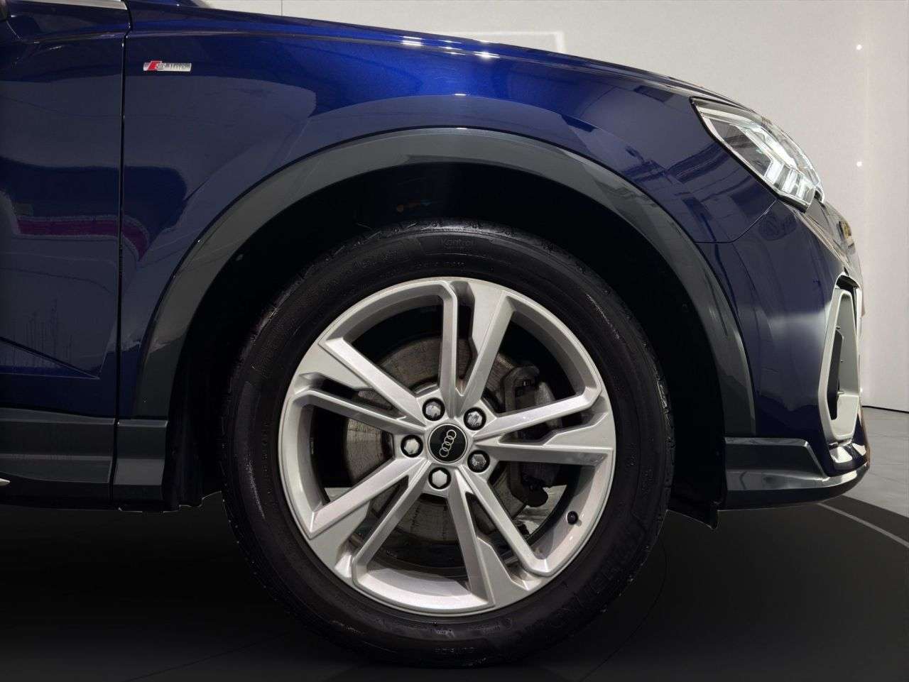 2023 AUDI Q3 2023 AUDI Q3