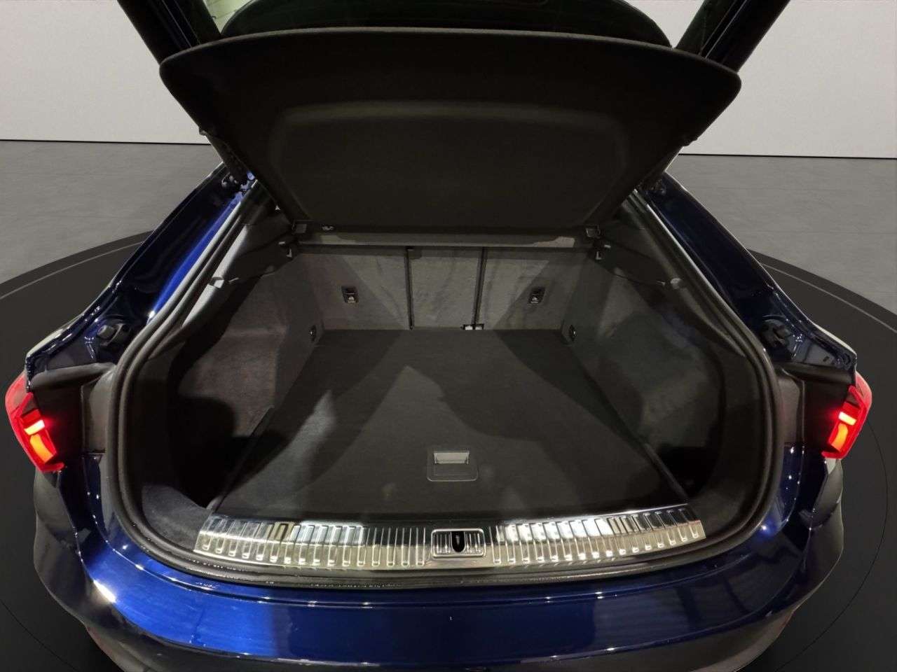 2023 AUDI Q3 2023 AUDI Q3