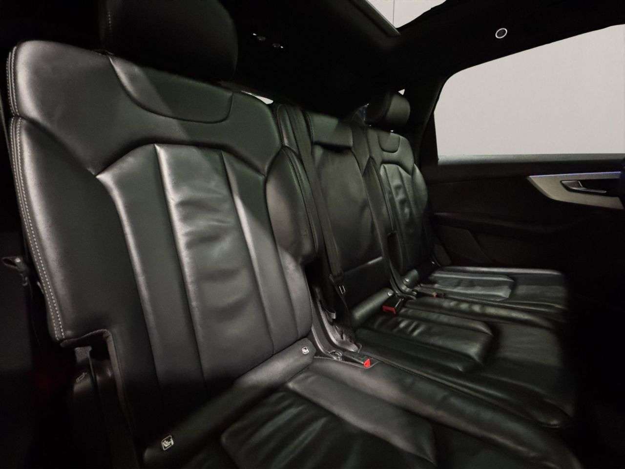 2021 AUDI Q7 2021 AUDI Q7