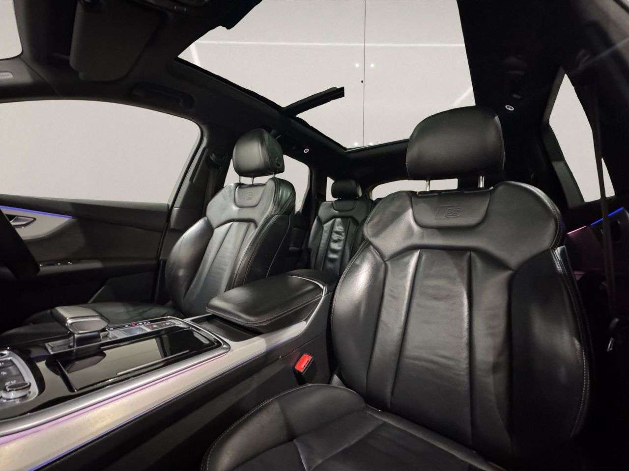 2021 AUDI Q7 2021 AUDI Q7