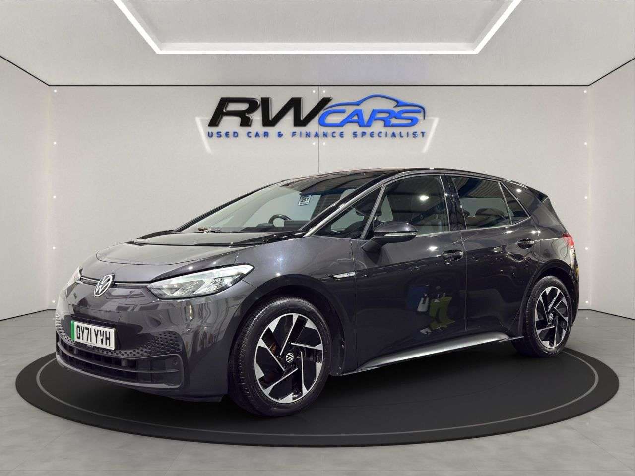 A 2021 VOLKSWAGEN ID.3 Pro Performance 58kWh Life Hatchback 5dr Electric Auto (204 ps) A 2021 VOLKSWAGEN ID.3 Pro Performance 58kWh Life Hatchback 5dr Electric Auto (204 ps)