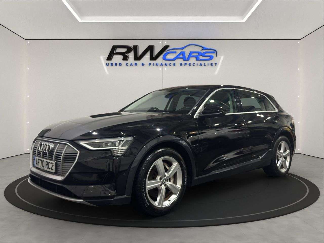 A 2020 AUDI E-TRON 50 Technik SUV 5dr Electric Auto quattro 71.2kWh (313 ps) A 2020 AUDI E-TRON 50 Technik SUV 5dr Electric Auto quattro 71.2kWh (313 ps)