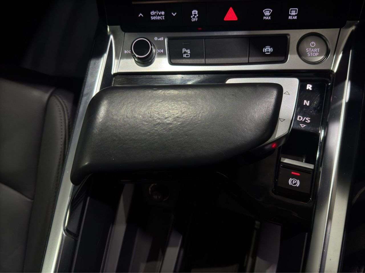 2020 AUDI E-TRON 2020 AUDI E-TRON