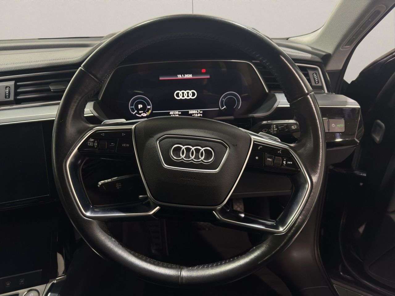 2020 AUDI E-TRON 2020 AUDI E-TRON