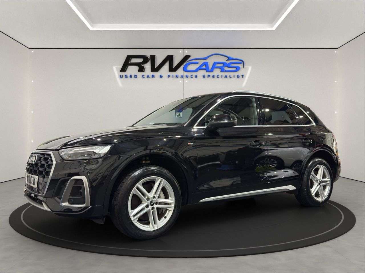 A 2021 AUDI Q5 2.0 TFSIe 50 S line SUV 5dr Petrol Plug-in Hybrid S Tronic quattro Euro 6 ( A 2021 AUDI Q5 2.0 TFSIe 50 S line SUV 5dr Petrol Plug-in Hybrid S Tronic quattro Euro 6 (