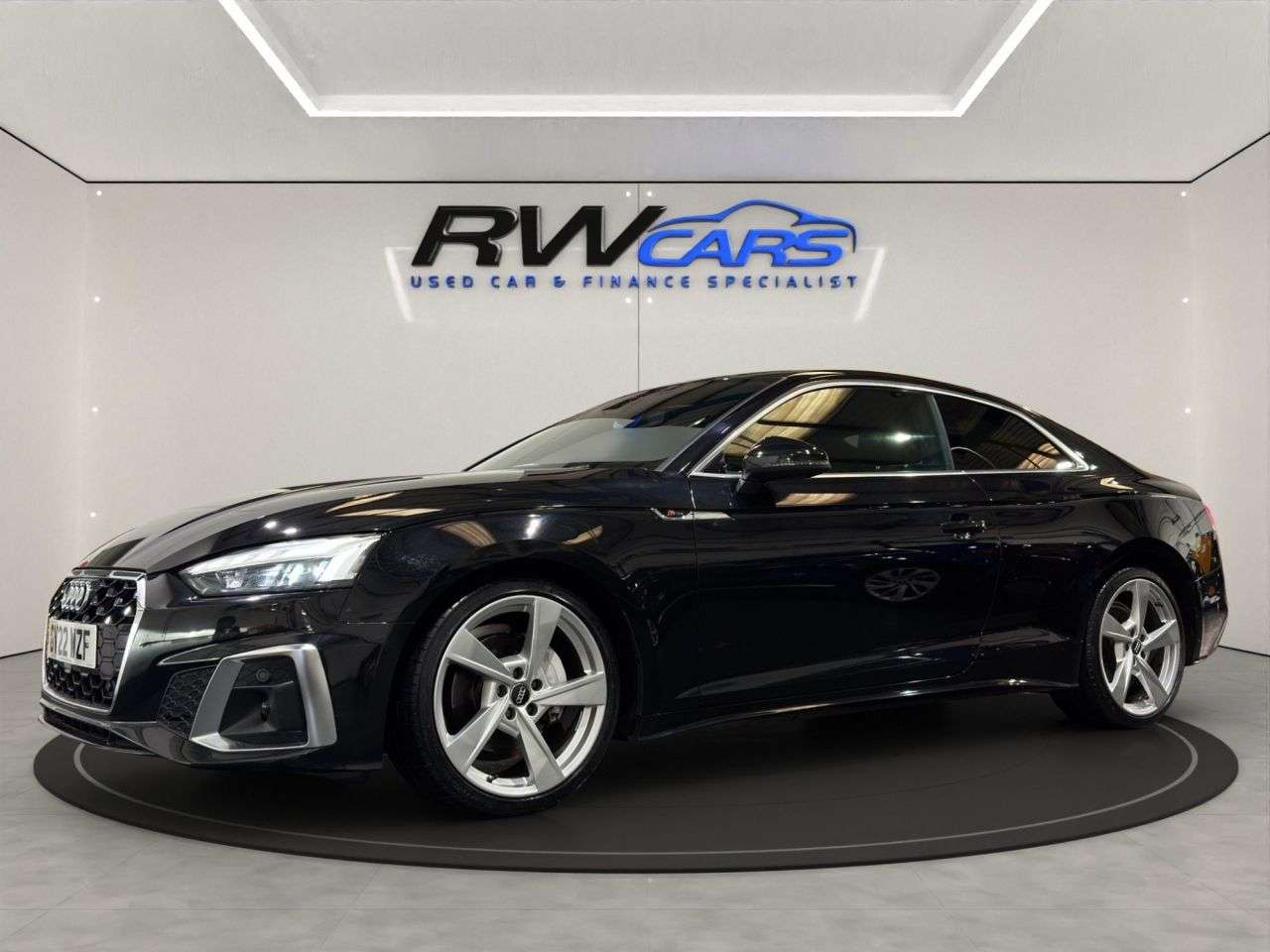 A 2022 AUDI A5 2.0 TFSI 40 S line Coupe 2dr Petrol S Tronic Euro 6 (s/s) (204 ps) A 2022 AUDI A5 2.0 TFSI 40 S line Coupe 2dr Petrol S Tronic Euro 6 (s/s) (204 ps)