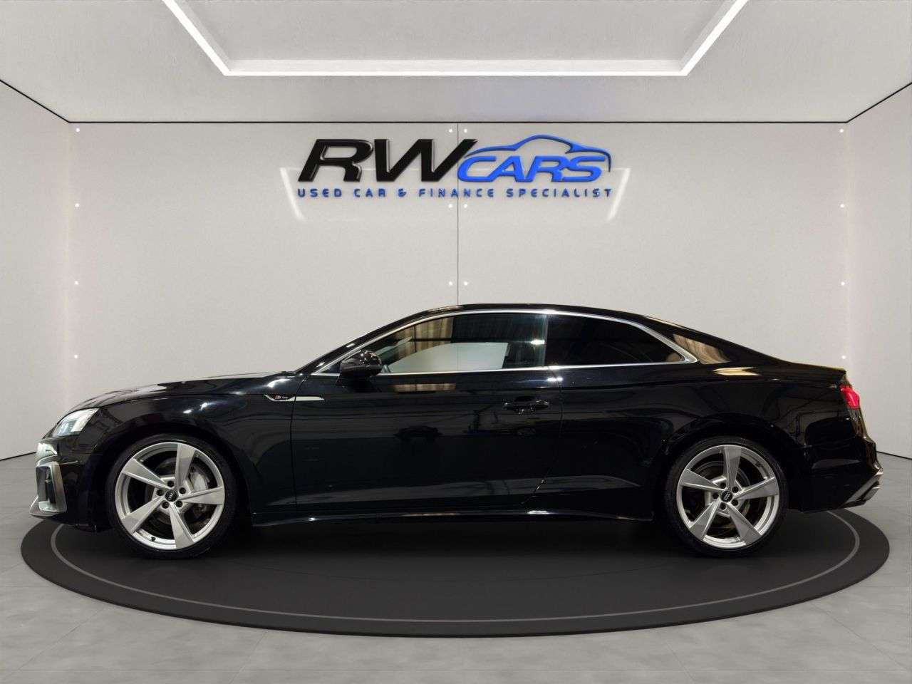 A 2022 AUDI A5 2.0 TFSI 40 S line Coupe 2dr Petrol S Tronic Euro 6 (s/s) (204 ps) A 2022 AUDI A5 2.0 TFSI 40 S line Coupe 2dr Petrol S Tronic Euro 6 (s/s) (204 ps)