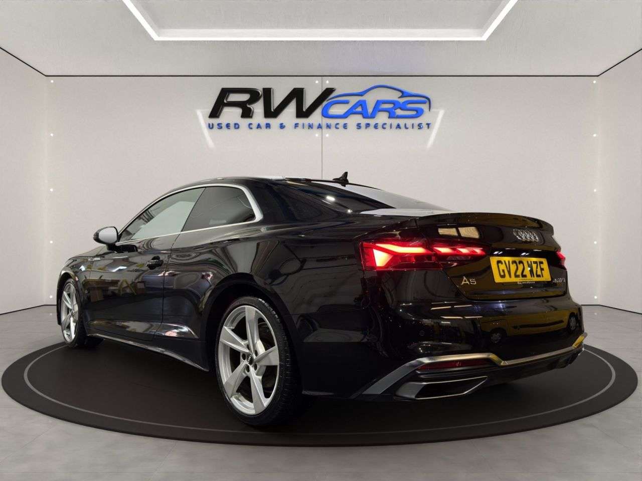 A 2022 AUDI A5 2.0 TFSI 40 S line Coupe 2dr Petrol S Tronic Euro 6 (s/s) (204 ps) A 2022 AUDI A5 2.0 TFSI 40 S line Coupe 2dr Petrol S Tronic Euro 6 (s/s) (204 ps)