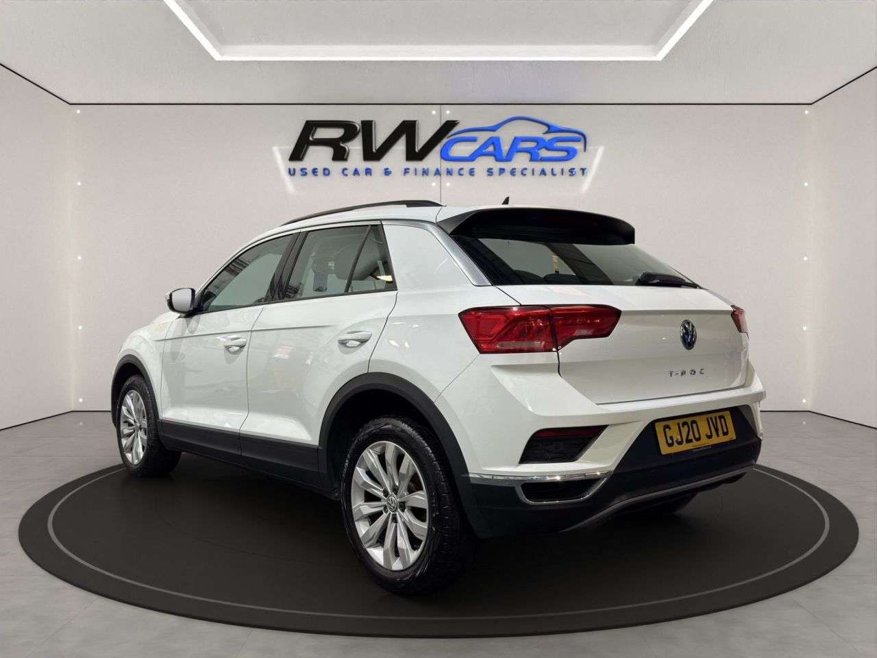 A 2020 VOLKSWAGEN T-ROC 1.0 TSI GPF SE SUV 5dr Petrol Manual Euro 6 (s/s) (115 ps) A 2020 VOLKSWAGEN T-ROC 1.0 TSI GPF SE SUV 5dr Petrol Manual Euro 6 (s/s) (115 ps)