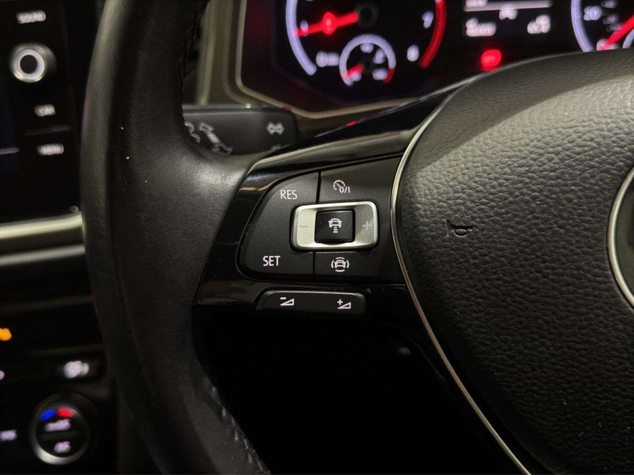 2020 VOLKSWAGEN T-ROC 2020 VOLKSWAGEN T-ROC