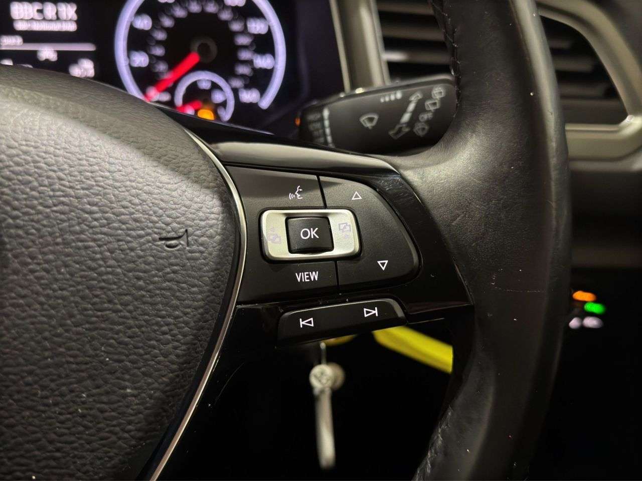 2020 VOLKSWAGEN T-ROC 2020 VOLKSWAGEN T-ROC