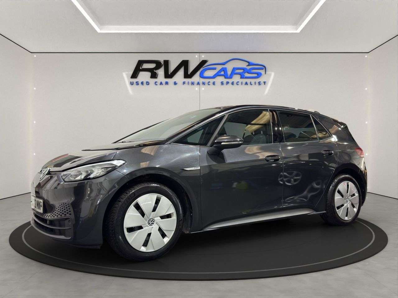 A 2022 VOLKSWAGEN ID.3 Pro Performance 58kWh Life Hatchback 5dr Electric Auto (204 ps) A 2022 VOLKSWAGEN ID.3 Pro Performance 58kWh Life Hatchback 5dr Electric Auto (204 ps)