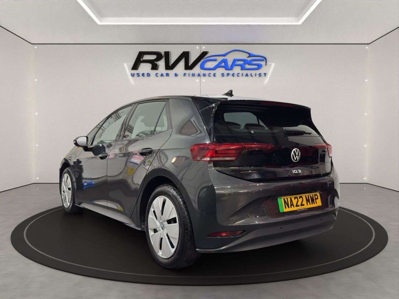 A 2022 VOLKSWAGEN ID.3 Pro Performance 58kWh Life Hatchback 5dr Electric Auto (204 ps) A 2022 VOLKSWAGEN ID.3 Pro Performance 58kWh Life Hatchback 5dr Electric Auto (204 ps)