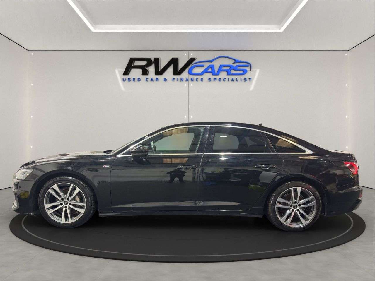 A 2022 AUDI A6 SALOON 2.0 TFSI 40 S line Saloon 4dr Petrol S Tronic Euro 6 (s/s) (204 ps) A 2022 AUDI A6 SALOON 2.0 TFSI 40 S line Saloon 4dr Petrol S Tronic Euro 6 (s/s) (204 ps)