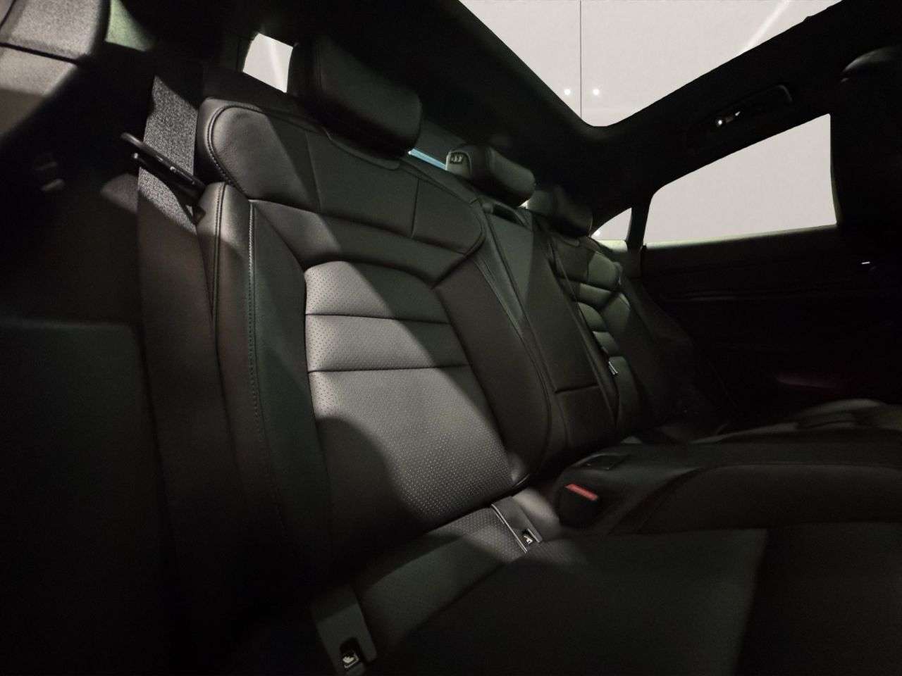 2021 PORSCHE TAYCAN 2021 PORSCHE TAYCAN