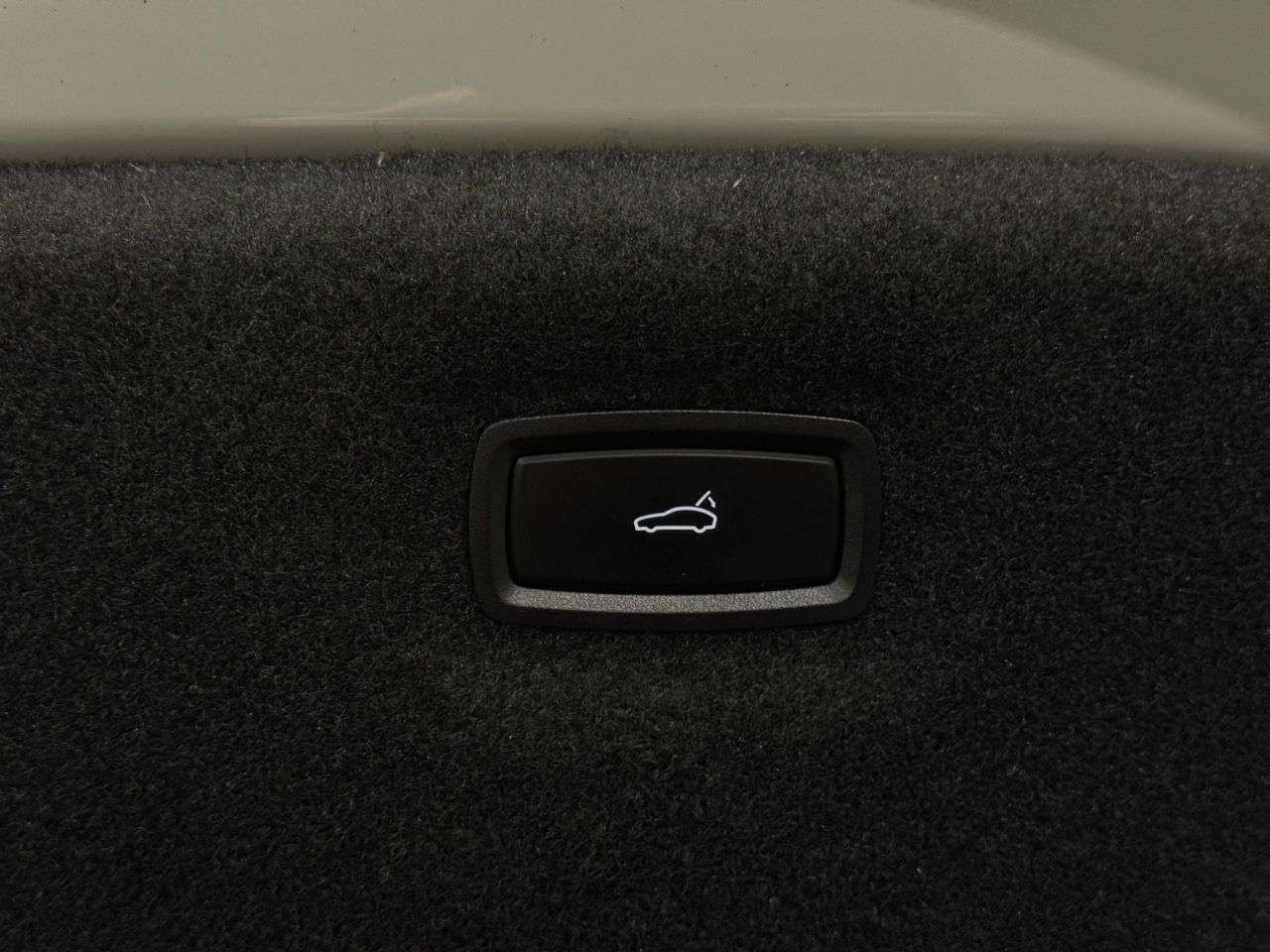 2021 PORSCHE TAYCAN 2021 PORSCHE TAYCAN