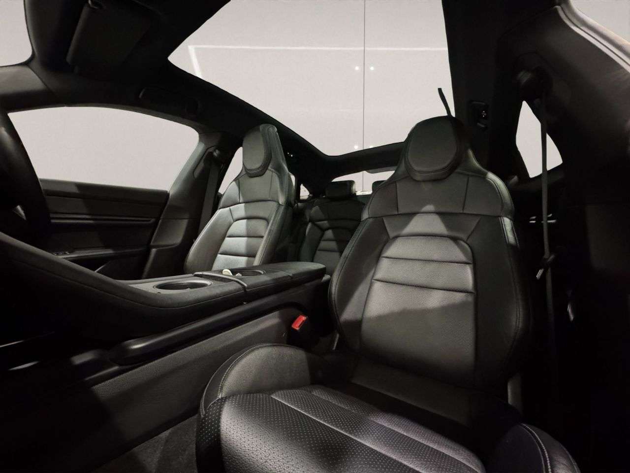 2021 PORSCHE TAYCAN 2021 PORSCHE TAYCAN