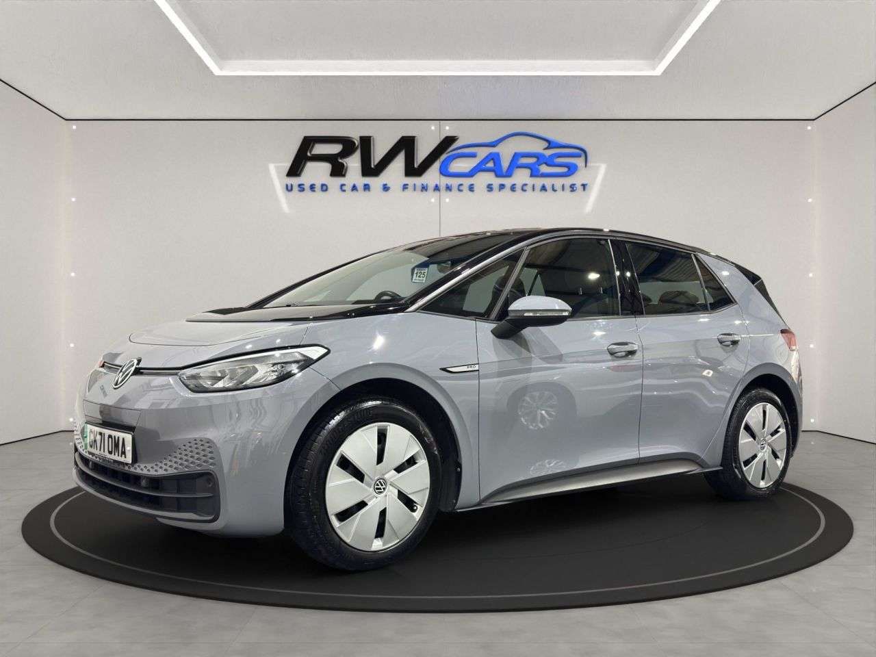 A 2021 VOLKSWAGEN ID.3 Pro 58kWh Life Hatchback 5dr Electric Auto (145 ps) A 2021 VOLKSWAGEN ID.3 Pro 58kWh Life Hatchback 5dr Electric Auto (145 ps)