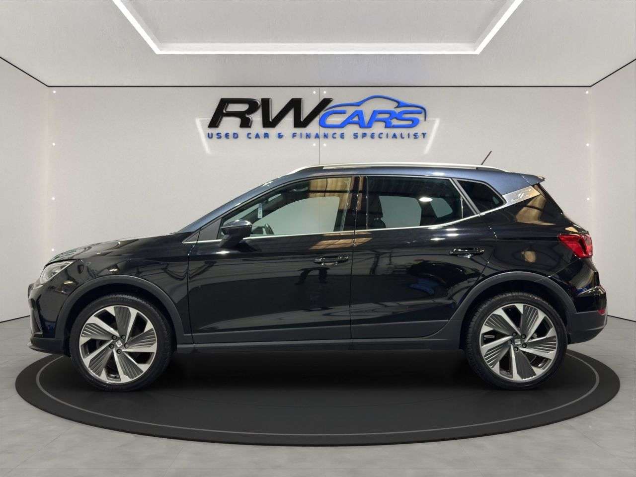 A 2022 SEAT ARONA 1.0 TSI FR Edition SUV 5dr Petrol Manual Euro 6 (s/s) (110 ps) A 2022 SEAT ARONA 1.0 TSI FR Edition SUV 5dr Petrol Manual Euro 6 (s/s) (110 ps)