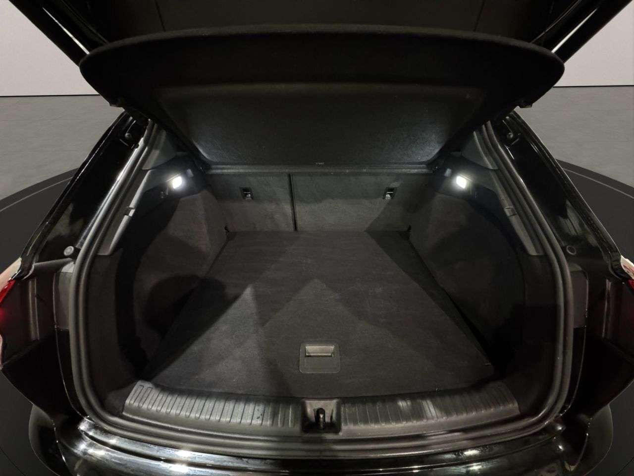 2021 AUDI Q4 E-TRON 2021 AUDI Q4 E-TRON