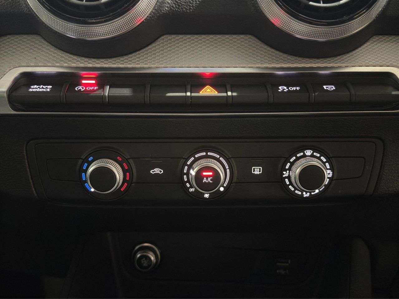 2022 AUDI Q2 2022 AUDI Q2