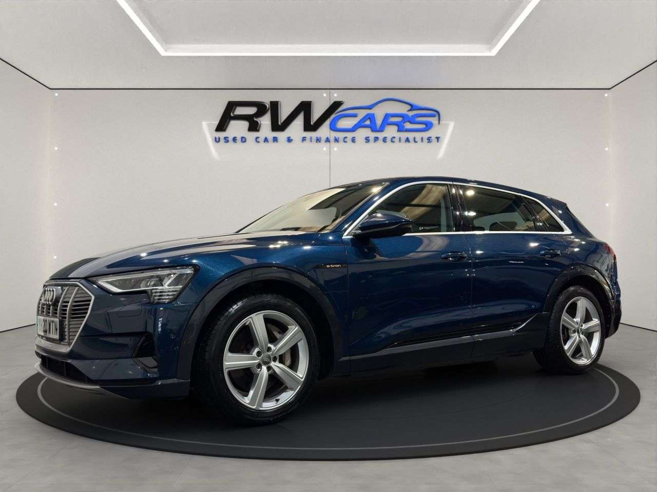 A 2020 AUDI E-TRON 50 Technik SUV 5dr Electric Auto quattro 71.2kWh (313 ps) A 2020 AUDI E-TRON 50 Technik SUV 5dr Electric Auto quattro 71.2kWh (313 ps)