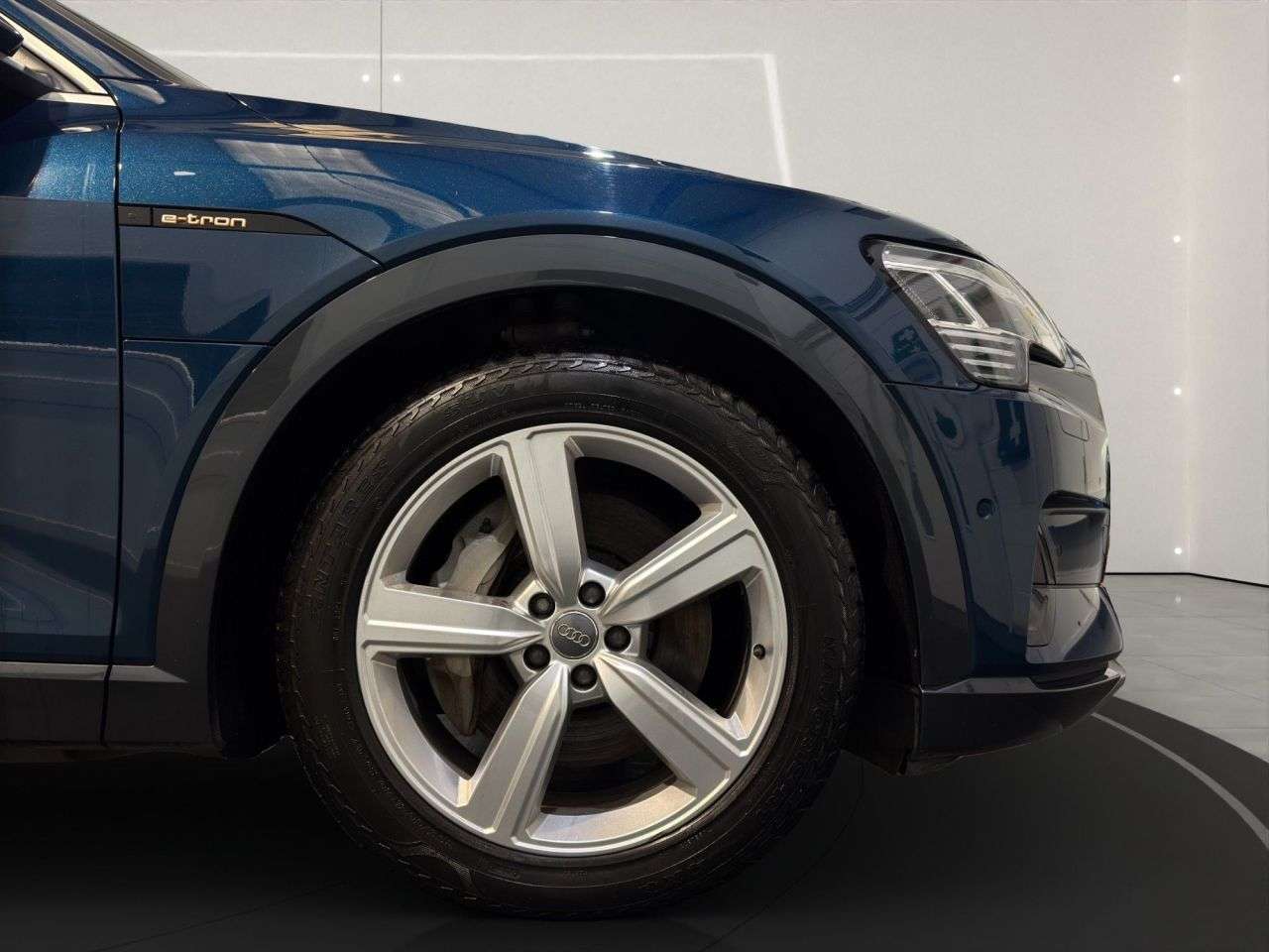 2020 AUDI E-TRON 2020 AUDI E-TRON