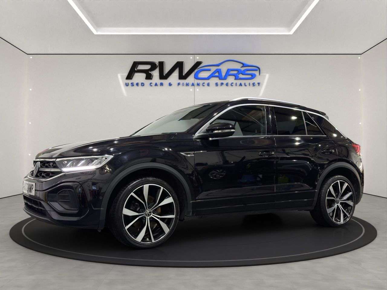 A 2023 VOLKSWAGEN T-ROC 1.5 TSI R-Line SUV 5dr Petrol DSG Euro 6 (s/s) (150 ps) A 2023 VOLKSWAGEN T-ROC 1.5 TSI R-Line SUV 5dr Petrol DSG Euro 6 (s/s) (150 ps)