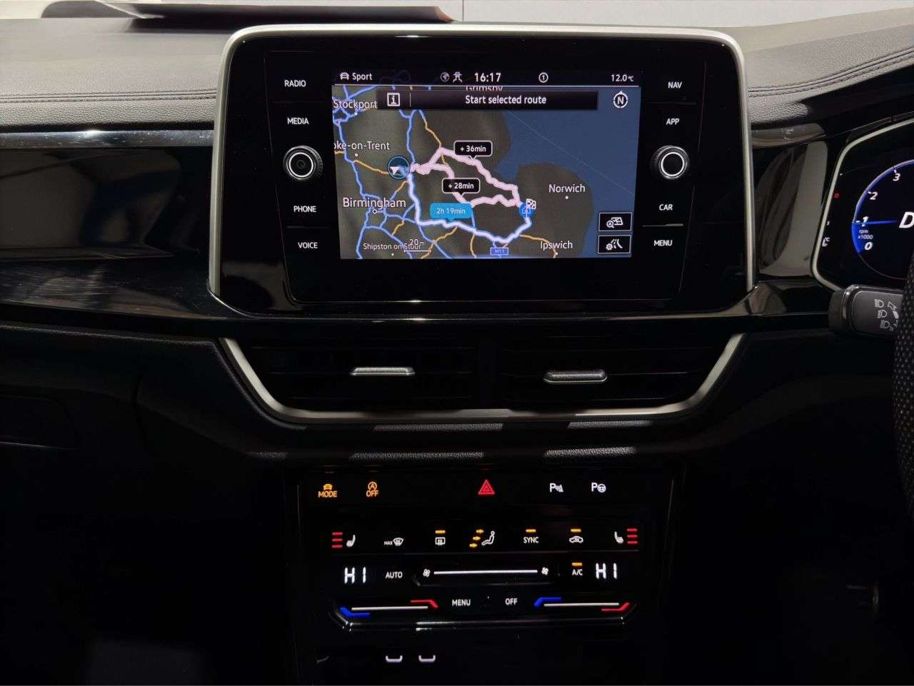 2023 VOLKSWAGEN T-ROC 2023 VOLKSWAGEN T-ROC